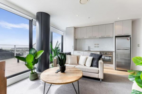 Sky Tower View 2BR Apt w Gym & Pool Access